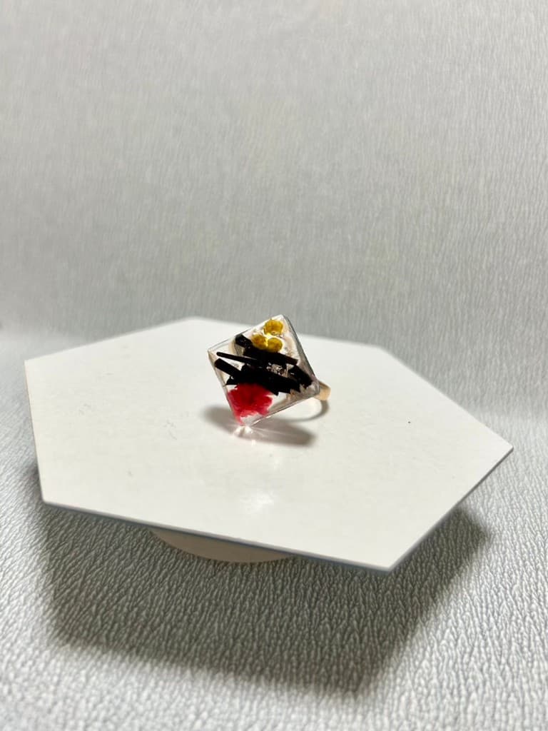 雲丹華 ダイヤモンドリング