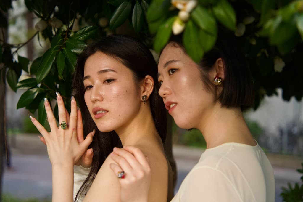 雲丹華 アクセサリー着用 ツーショット