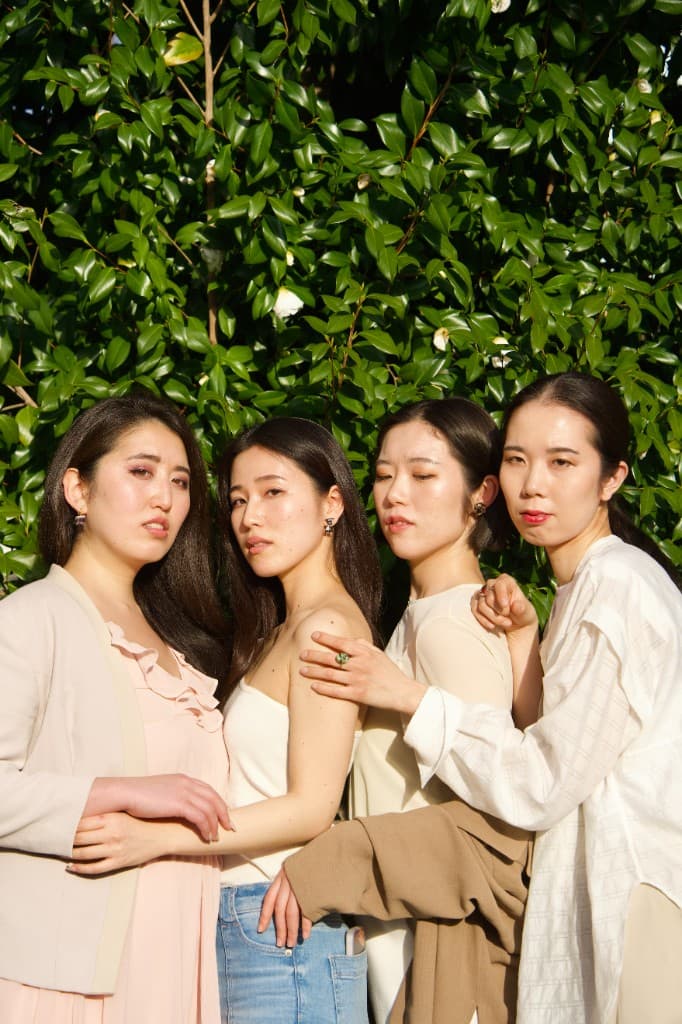 雲丹華 アクセサリー着用 グループ